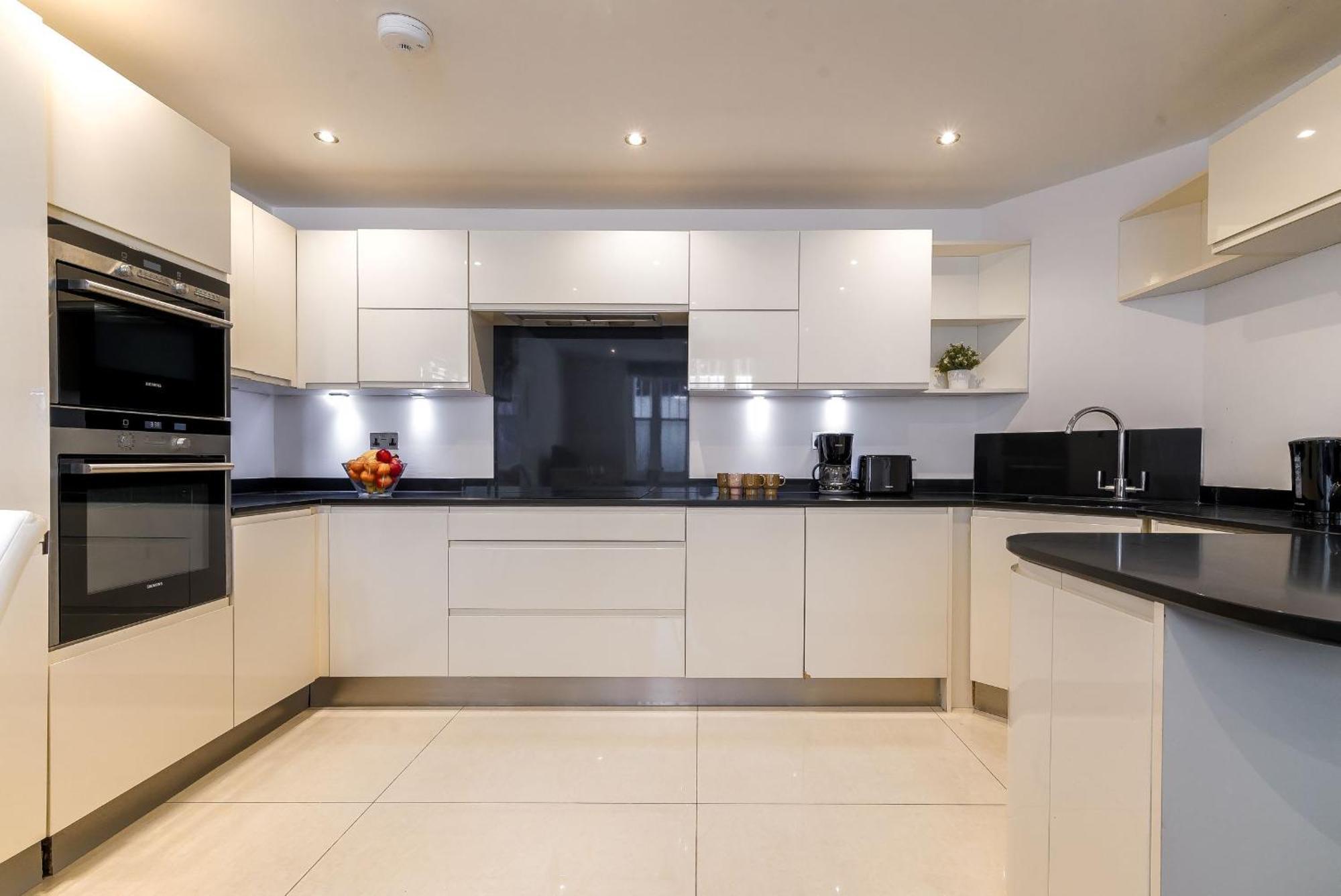 Notting Hill & Hyde Park - 2Br - Cityapartmentstay Londres Exterior foto